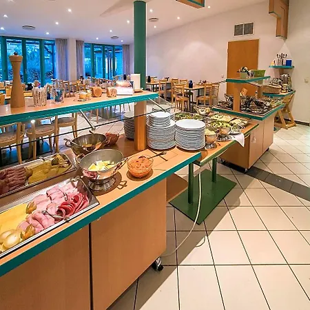 מלון Cvjm Familienferienstaette Huberhaus *